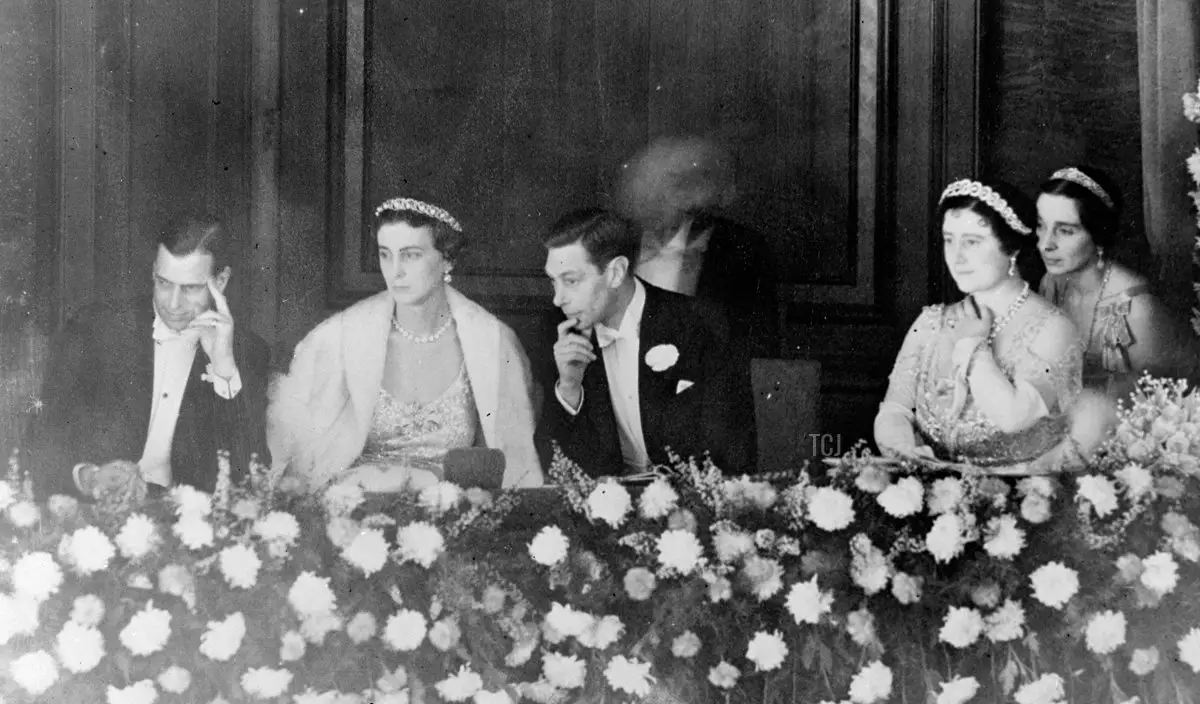 I membri della famiglia reale hanno partecipato alla Royal Command Variety Performance in sostegno del Variety Artist Benevolent Fund al Palladium, Argyle Street, Londra, 15 Nov 1937