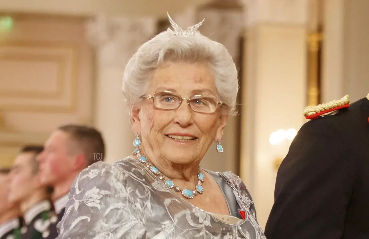 La Principessa Astrid, Mrs. Ferner arriva per la cena di gala al Palazzo Reale di Oslo in occasione della visita di Stato dall'Islanda, 21 marzo 2017 (Cornelius Poppe/NTB Scanpix/Alamy)