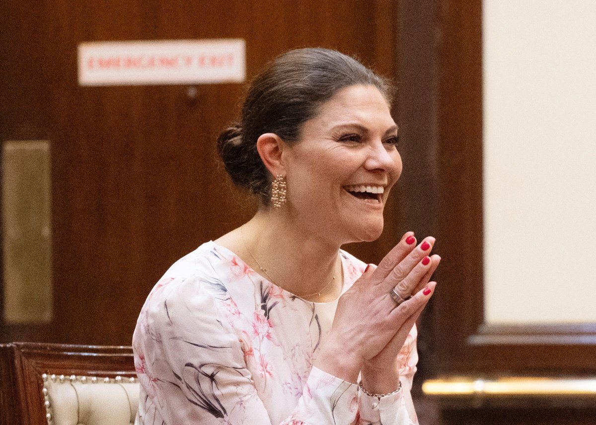 La Principessa Ereditaria di Svezia partecipa a una cena di benvenuto ufficiale presso il Pan Pacific Sonargoan Hotel a Dhaka, Bangladesh, il 18 marzo 2024 (Henrik Montgomery/TT News Agency/Alamy)