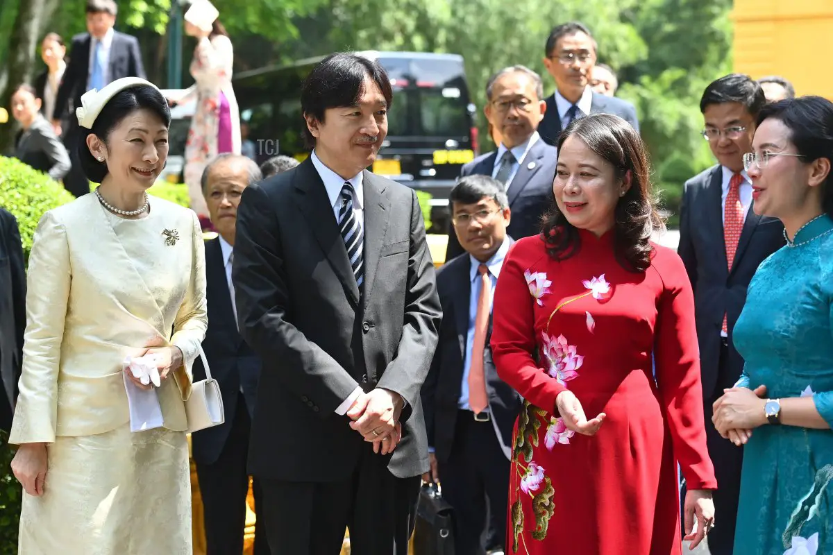 Il Principe e la Principessa ereditaria del Giappone in visita con il Vicepresidente Vo Thi Anh Xuan del Vietnam al palazzo presidenziale di Hanoi il 21 settembre 2023 (GIANG HUY/AFP via Getty Images)