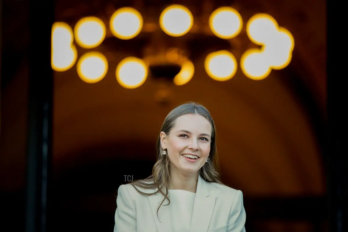 La Principessa Ingrid Alexandra di Norvegia arriva presso il parlamento norvegese a Oslo durante una visita ufficiale il 20 gennaio 2022