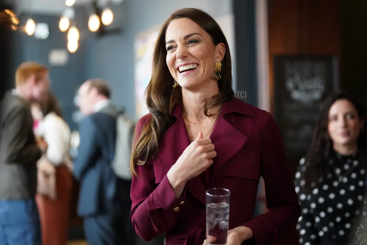 La Principessa di Galles incontra futuri leader e imprenditori locali del settore delle industrie creative di Birmingham durante un evento presso The Rectory durante la loro visita a Birmingham il 20 aprile 2023 in Inghilterra (Jacob King - WPA Pool/Getty Images)