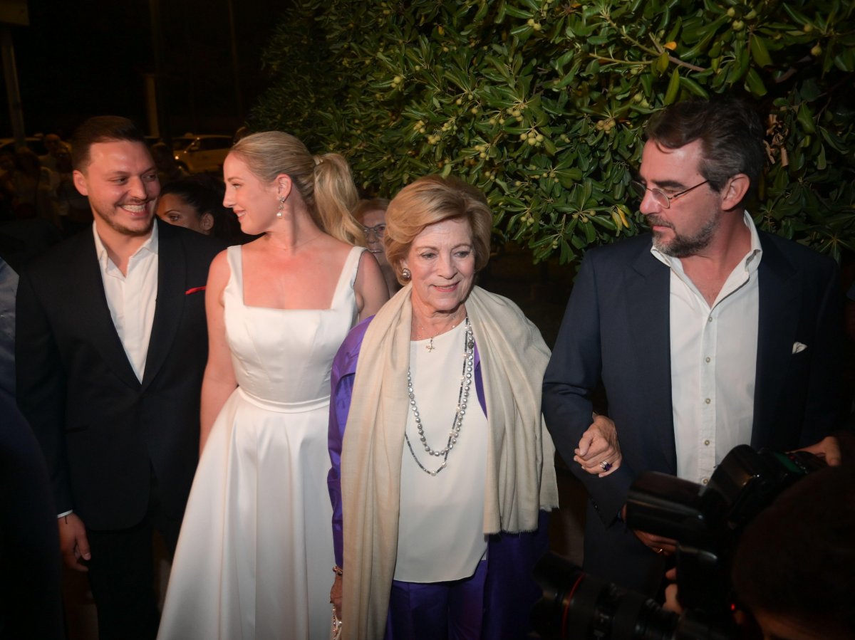 Matthew Kumar, Principessa Theodora, Regina Anne-Marie e Principe Nikolaos partecipano a una cena prematrimoniale al Museo Bizantino e Cristiano di Atene il 27 settembre 2024 (Dimitris Aspiotis/Alamy)