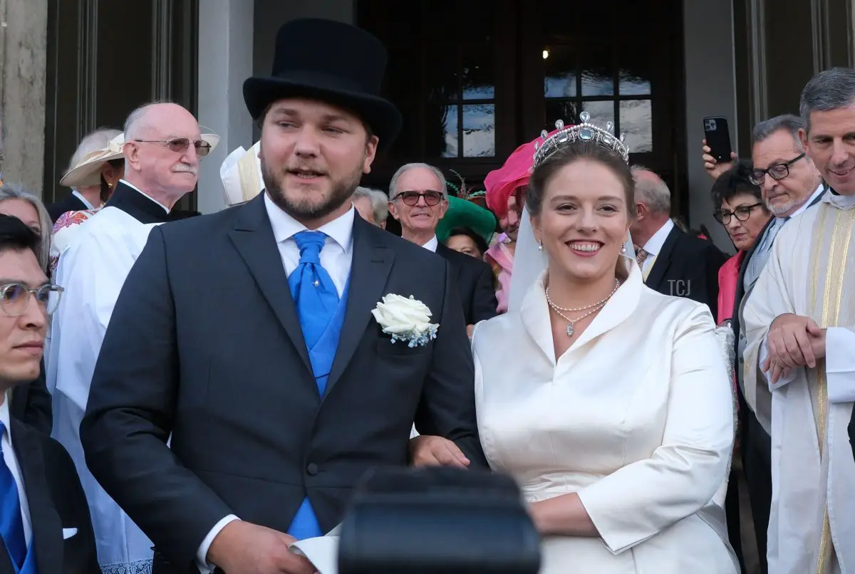 Béryl-Alexandre de Saporta e Maria Teresita di Sassonia, ritratti nel giorno del loro matrimonio a Dresda, 23 settembre 2023 (Sebastian Willnow/DPA Picture Alliance/Alamy)